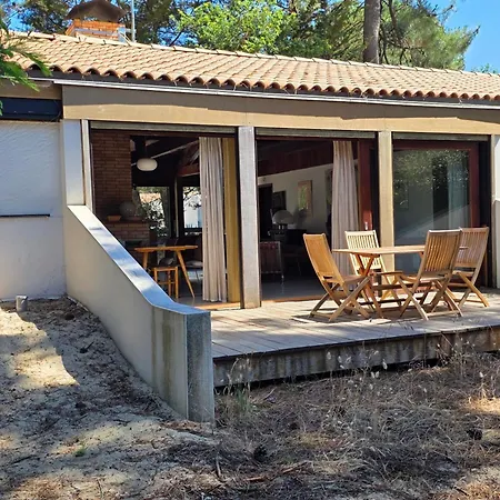 Maison Atypique 7 Pers, 2 Terrasses, Cheminee, A 1,5 Km Des Plages Et Centre - Fr-1-521-143